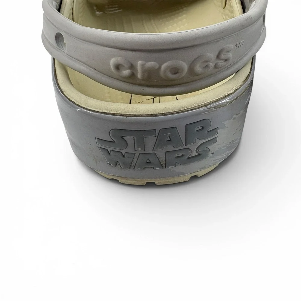 Crocs Star Wars The Mandalorian Grogu Baby Yoda Clogs Tan Grey‎ Mens 9 Womens 11